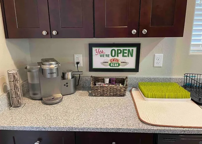 Ferienhaus Family Friendly 4-bdrm 3.5 Bath W Guest *